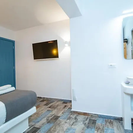 Pri Villa Naxos *