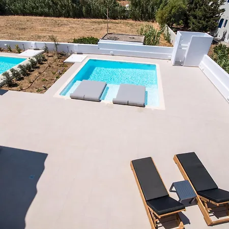 Pri Villa Naxos Pláka