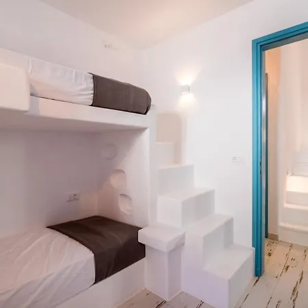 Pri Villa Naxos Villa