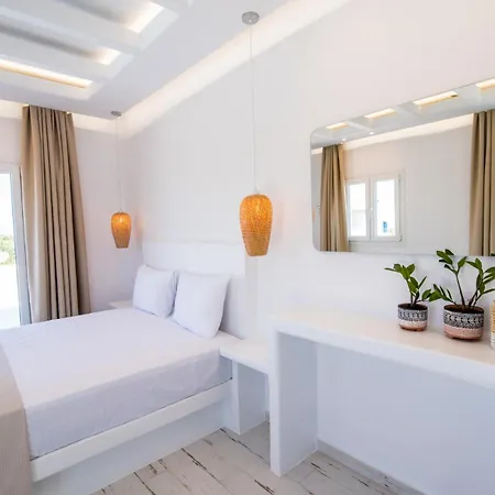 Pri Villa Naxos Villa