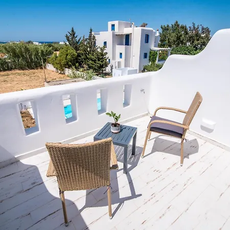 Pri Villa Naxos Pláka