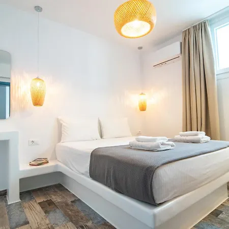 Pri Villa Naxos * Pláka