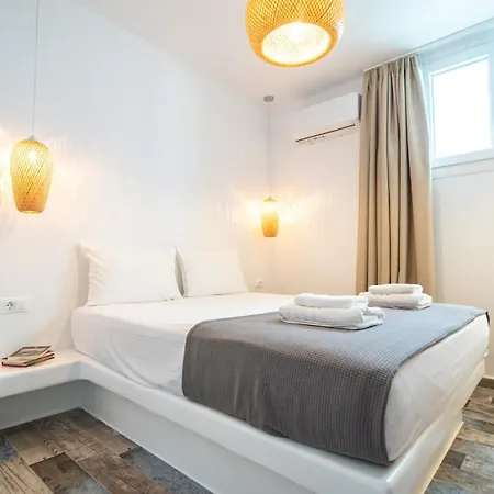 Pri Villa Naxos Pláka
