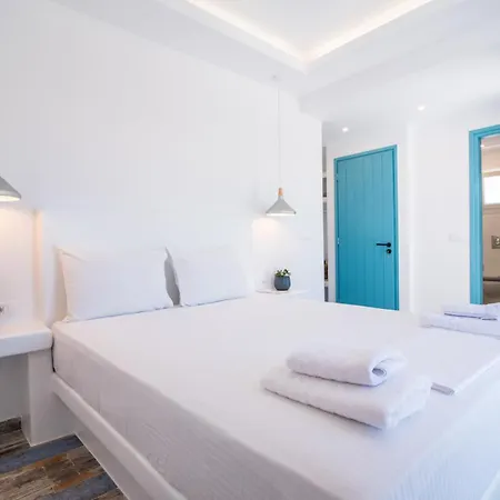 Pri Villa Naxos וילה Pláka